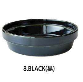 8.BLACK（黒）