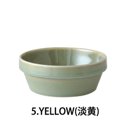 5.YELLOW（淡黄）